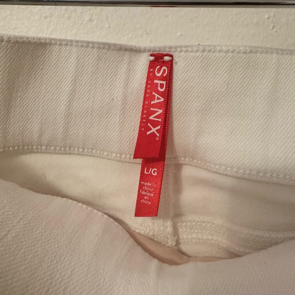 Spanx Women’s Ankle Skinny Pull-On Jeans White Distressed Size Large - Picture 10 of 10